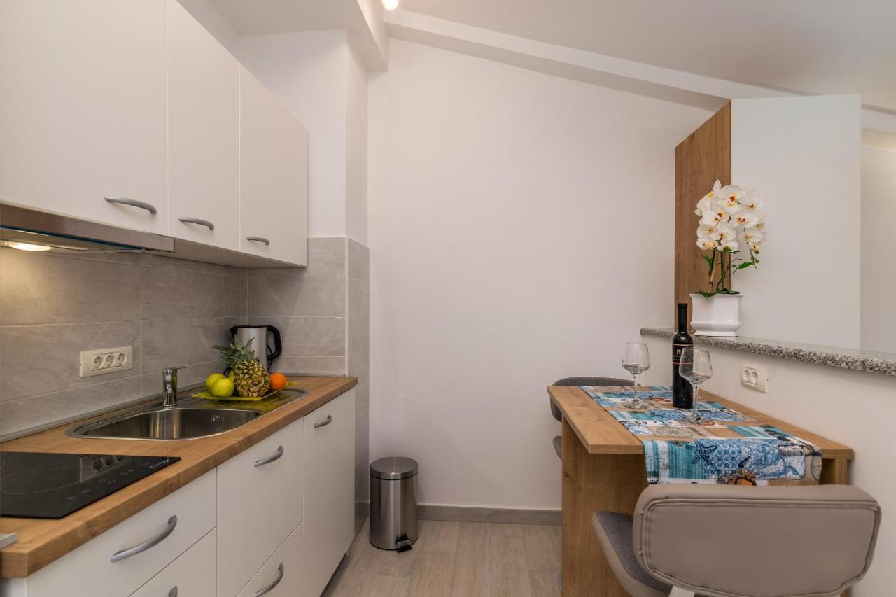 Apartments Korina カンファナル エクステリア 写真