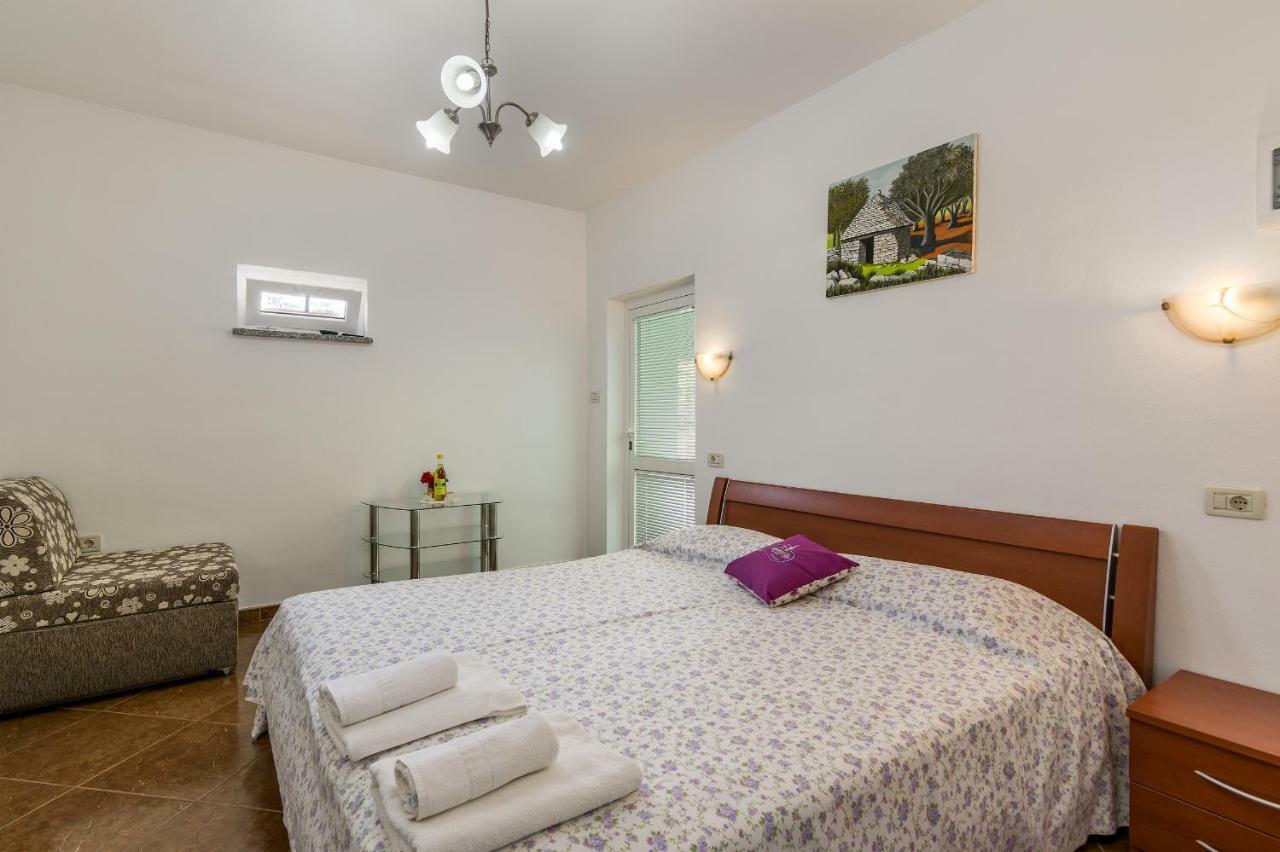 Apartments Korina カンファナル エクステリア 写真
