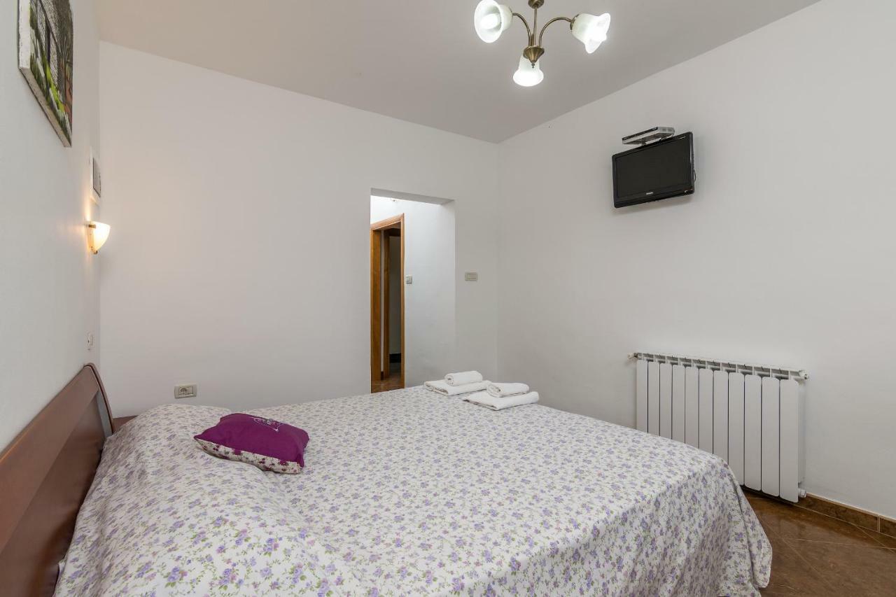 Apartments Korina カンファナル エクステリア 写真